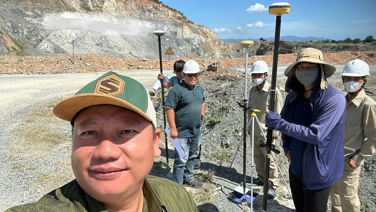 Định vị các điểm khống chế GCP để đo đạc hiện trạng mỏ đá Núi Tào, xã Liên Hương, tỉnh Lâm Đồng